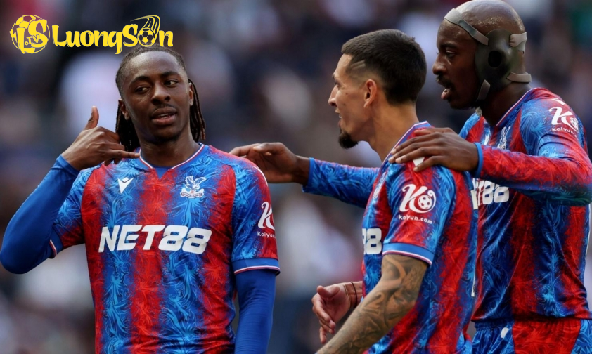 Crystal Palace cũng đang chờ đợi phán quyết từ UEFA Crystal Palace cũng đang chờ đợi phán quyết từ UEFA
