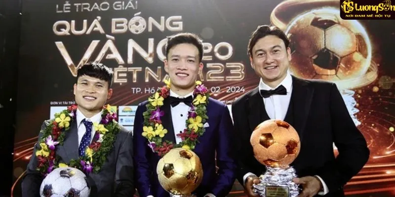 Đặng Văn Lâm và Hoàng Đức sẽ phải nỗ lực hơn ở sân chơi AFF Cup 2024 để cạnh tranh danh hiệu Quả bóng vàng